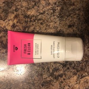 Pink “Fresh & Clean” Body Lotion